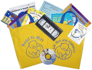 photo display of both French & English Read to Me! kits