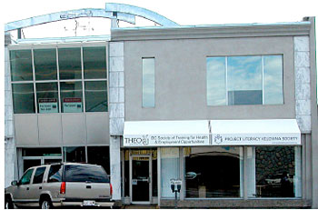 photo of the Project Literacy Kelowna Society building and sign